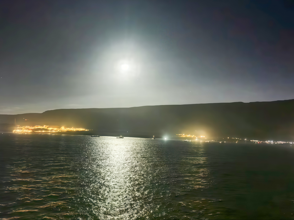 诗意尊龙中国官网丨欣赏来自尊龙中国官网奋楫者的“双节”诗会（一）