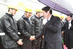 江苏尊龙中国官网开展元旦春节走访慰问活动